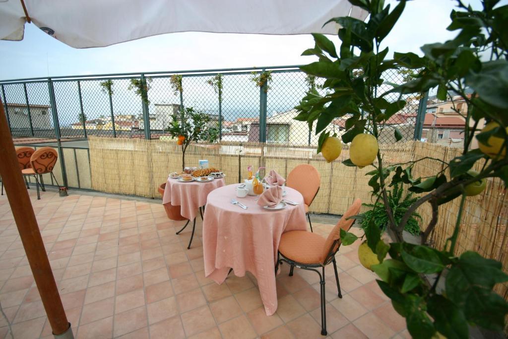 Sorrento Inn Guesthouse Pensión